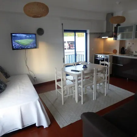 Blue Windows Sea View Назаре