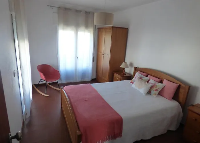 Blue Windows Sea View Apartment *